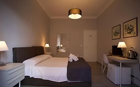 Donna Franca Rooms And Suite